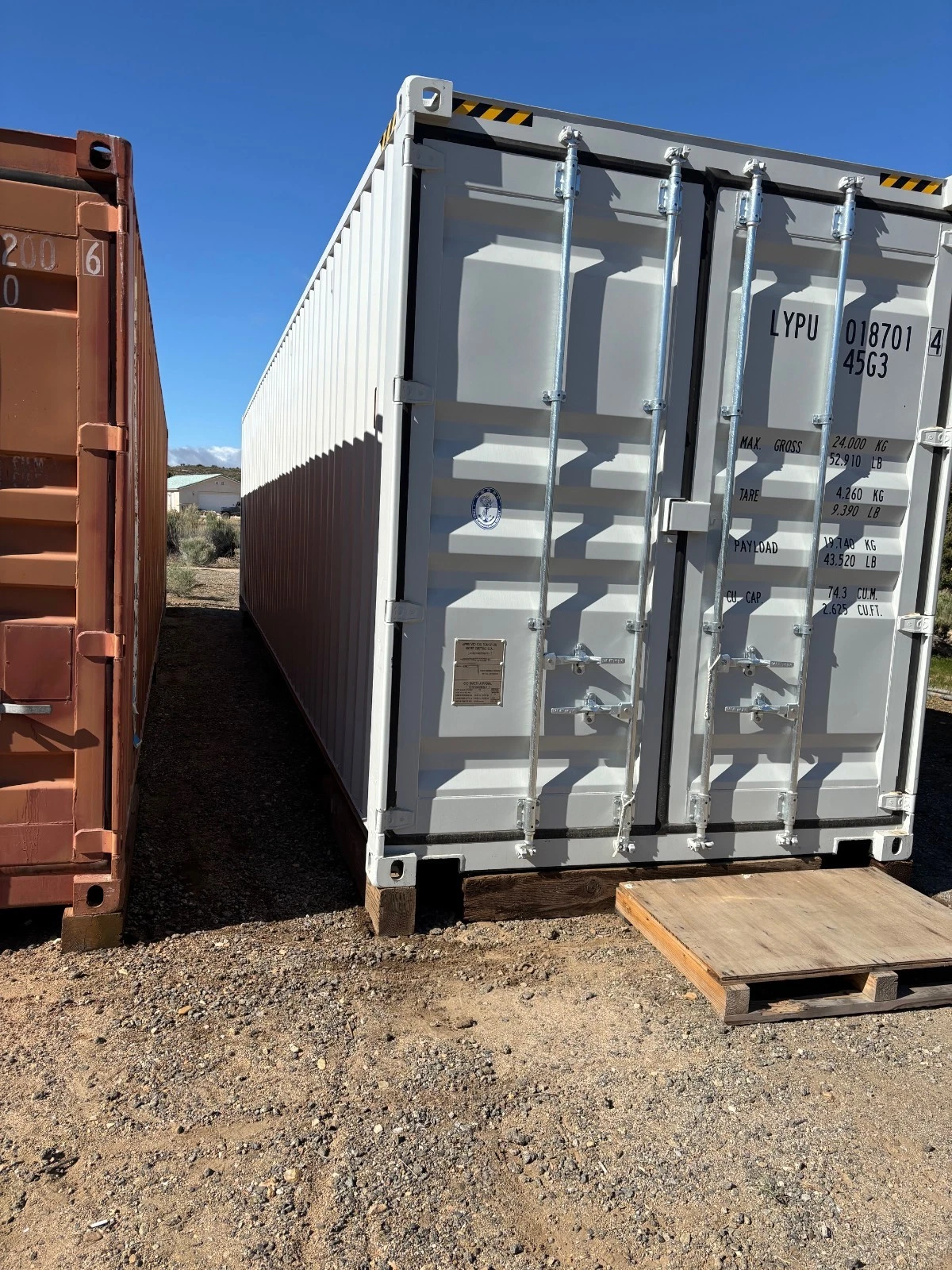 40′ HIGH CUBE SHIPPING CONTAINER - Image 3